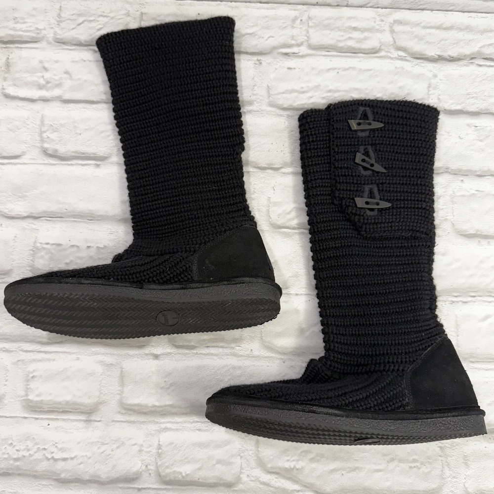 BEARPAW Black Classic Knitted Tall Three Button Boot Suede Heel Women's size 8 - Picture 3 of 14